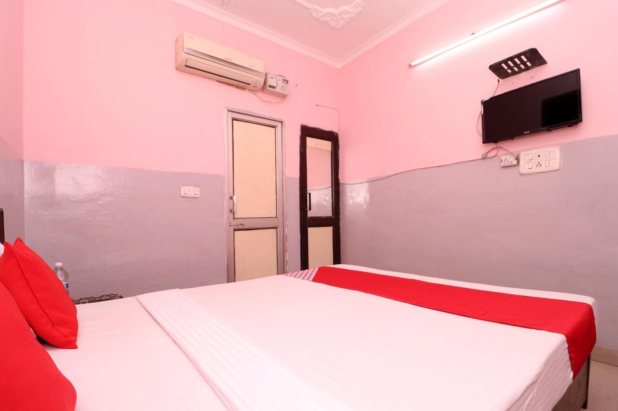 Hotel O Ashoka Residency Csandígarh Kültér fotó