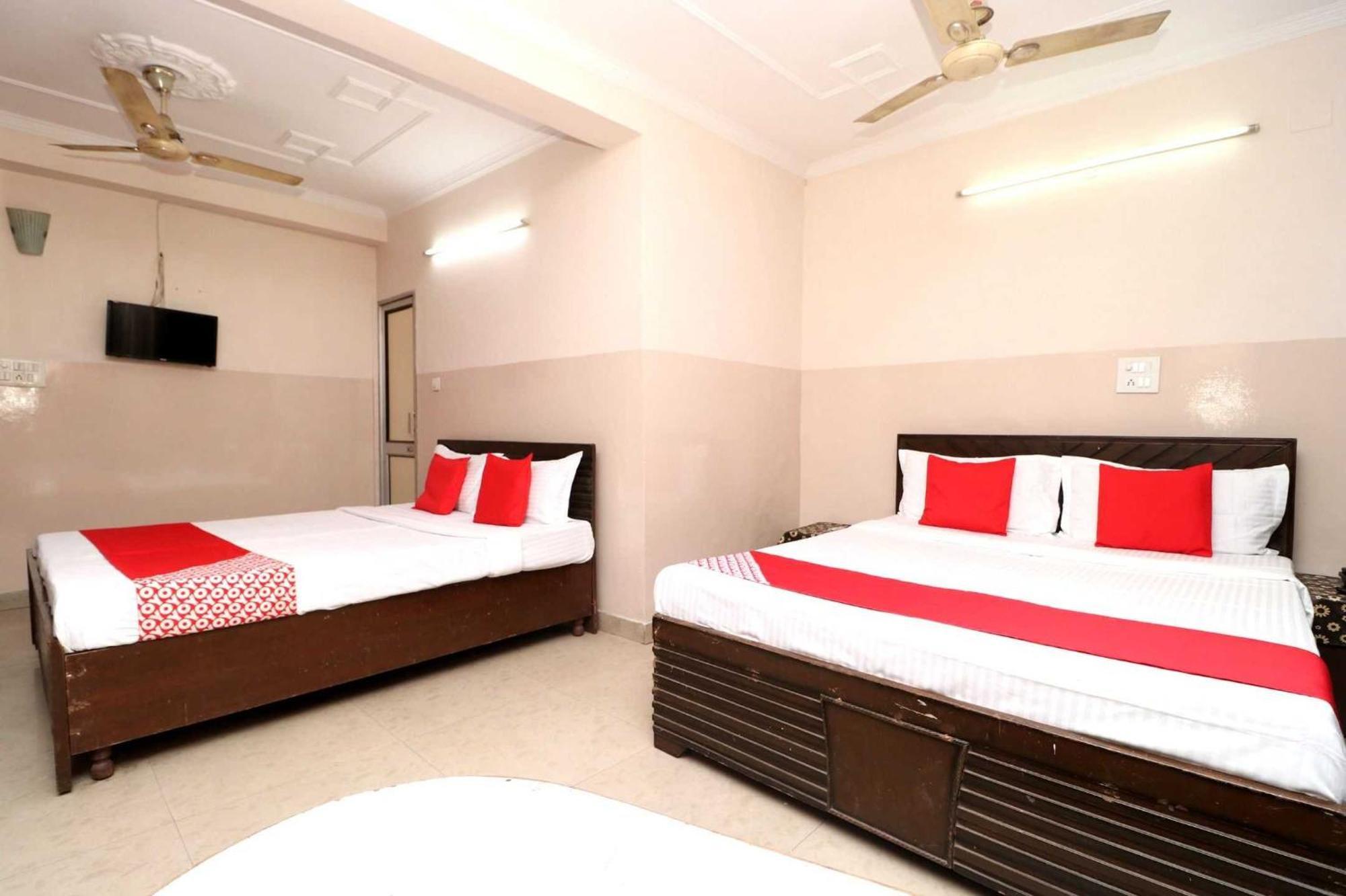 Hotel O Ashoka Residency Csandígarh Kültér fotó