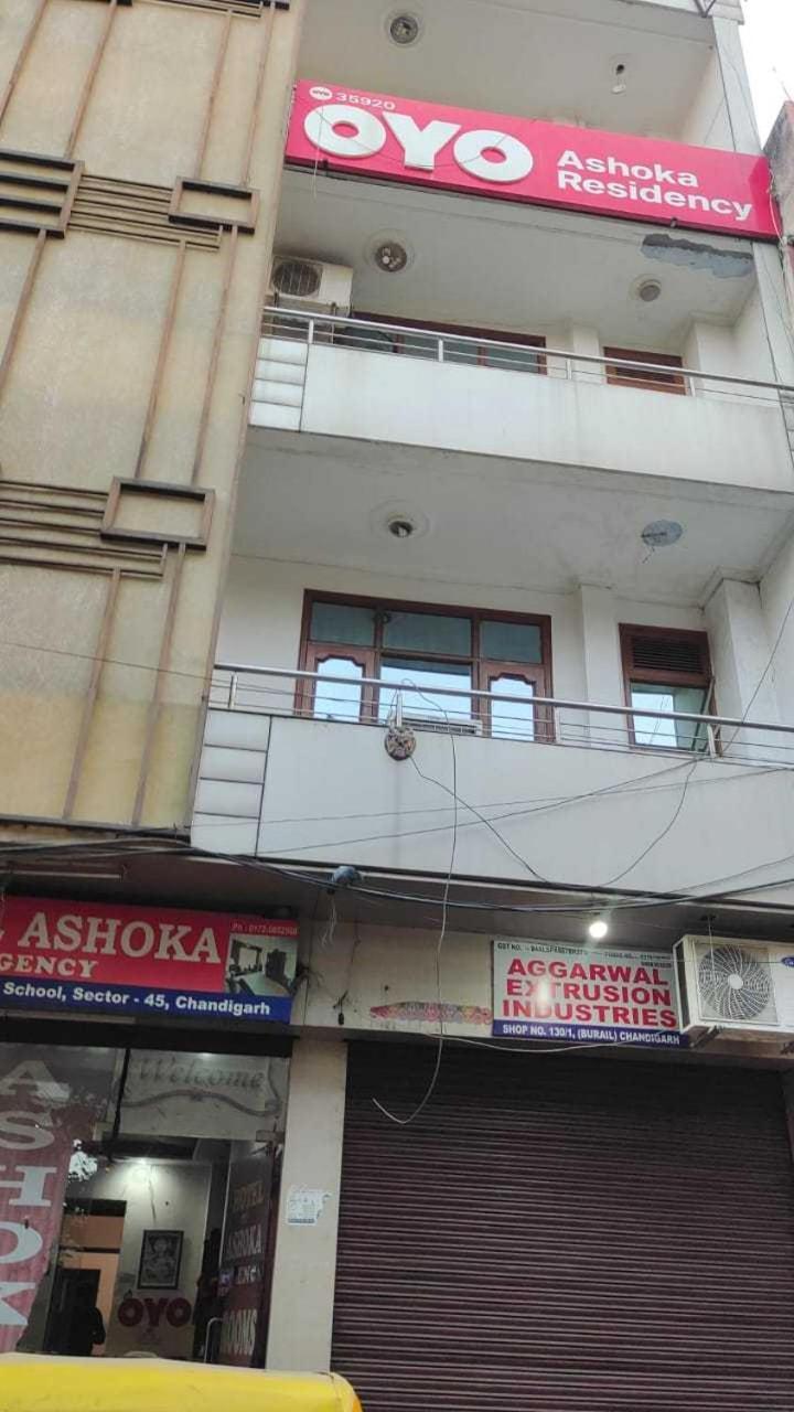 Hotel O Ashoka Residency Csandígarh Kültér fotó