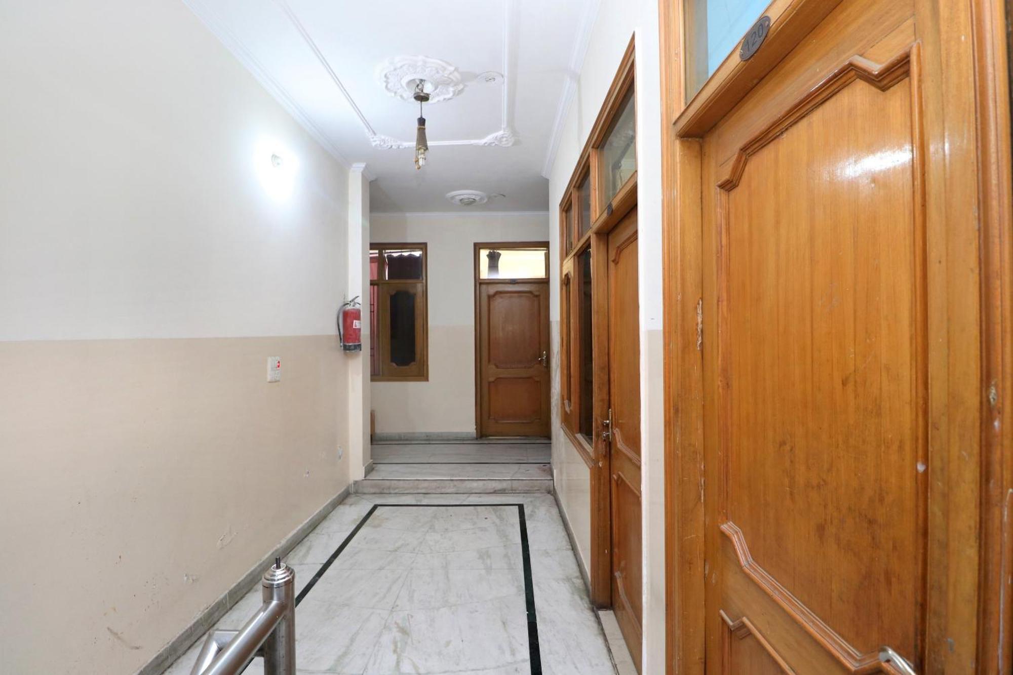 Hotel O Ashoka Residency Csandígarh Kültér fotó