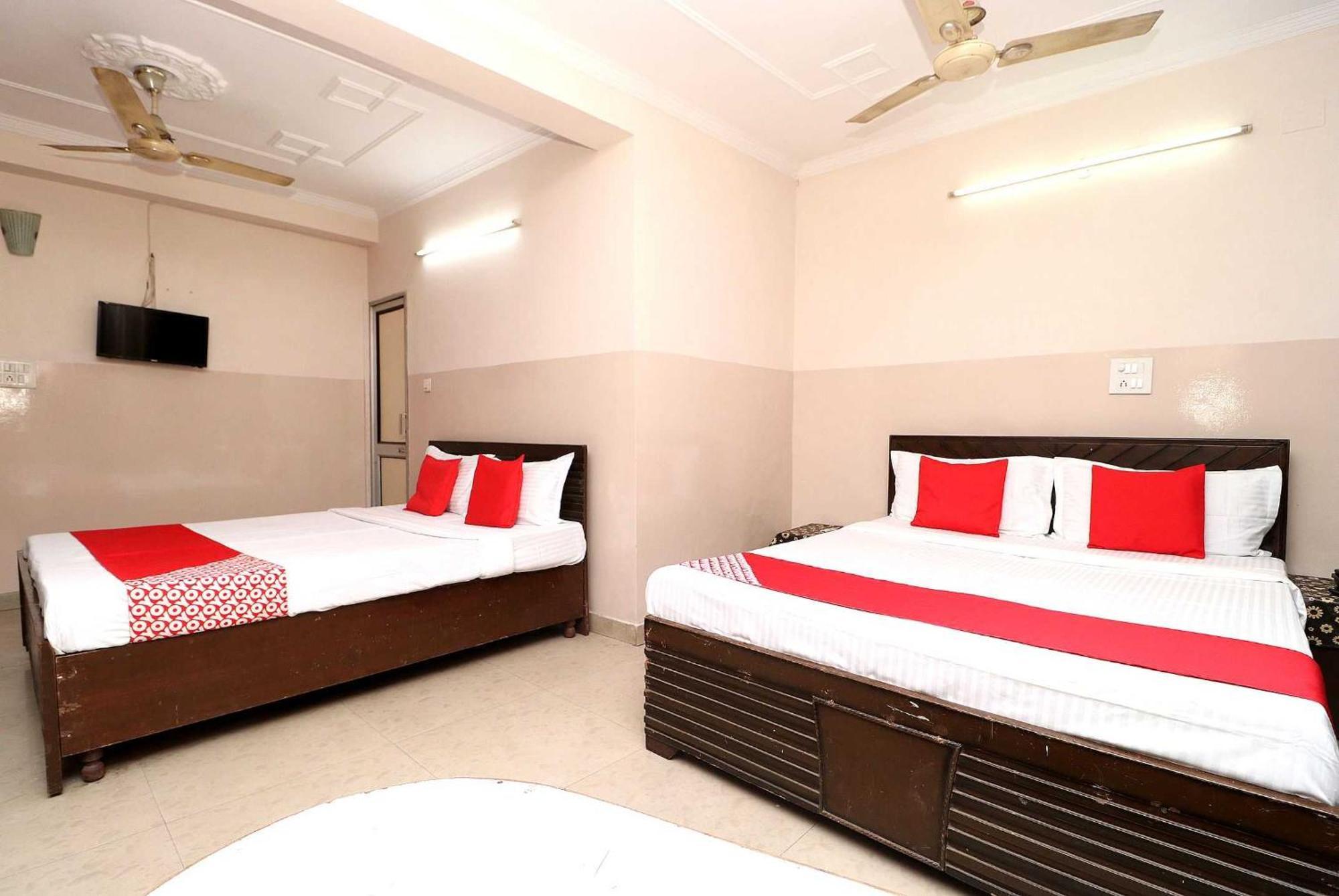Hotel O Ashoka Residency Csandígarh Kültér fotó