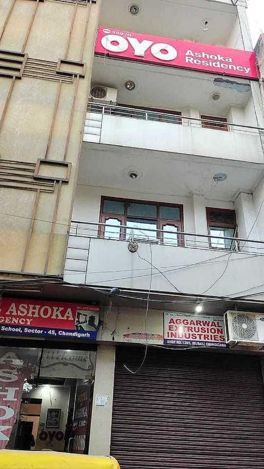 Hotel O Ashoka Residency Csandígarh Kültér fotó