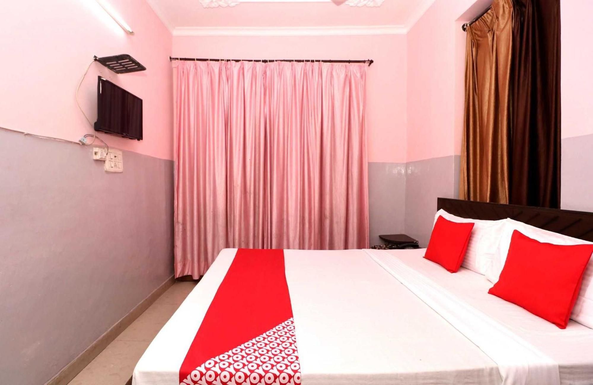 Hotel O Ashoka Residency Csandígarh Kültér fotó