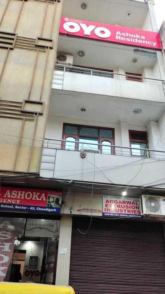 Hotel O Ashoka Residency Csandígarh Kültér fotó